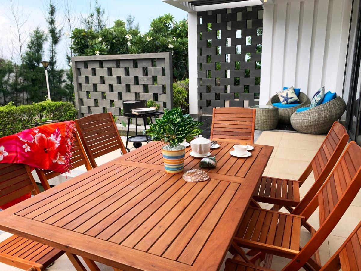 Okinawa Villas And Beach Club - Oceanami Resort Long Hai Exteriör bild