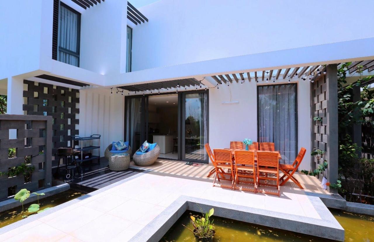 Okinawa Villas And Beach Club - Oceanami Resort Long Hai Exteriör bild